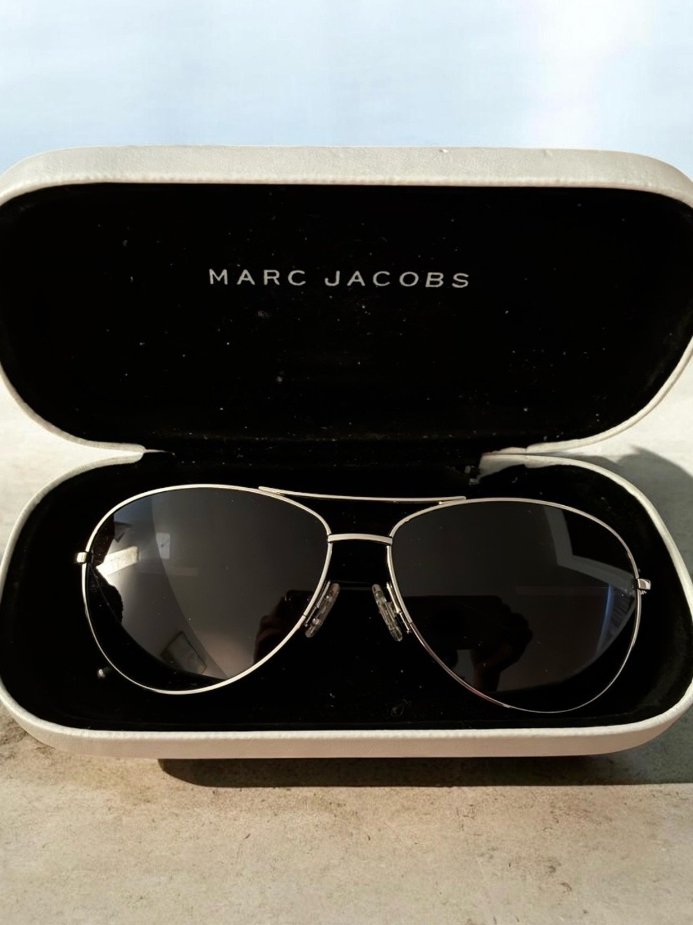 Marc Jacobs Aviator Sunglasses in Silver with Black Lenses
